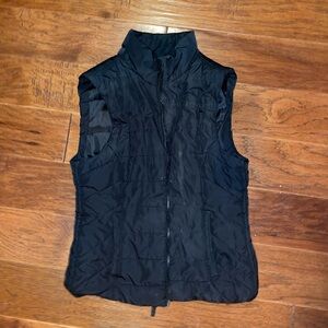 Aeropostale Women's Black Puffer Vest